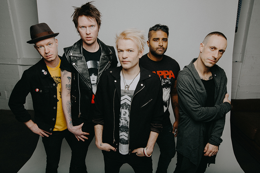 Exclusive Live Video + Tour Report Sum 41 "Order in Decline" setlist.fm